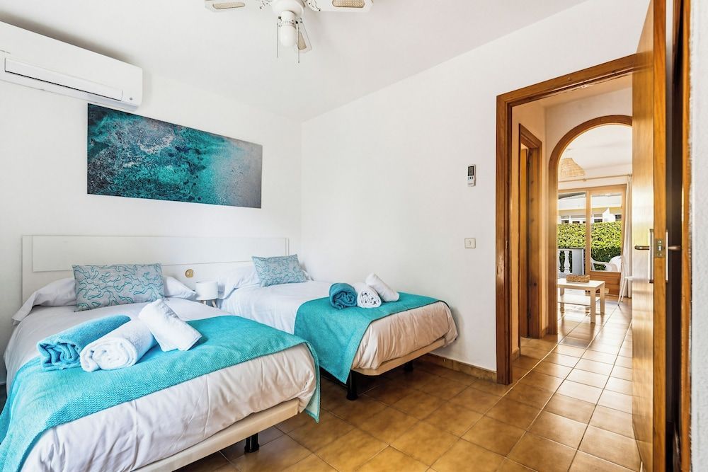 Apartamentos Mar Blanca by Mauter Villas 2