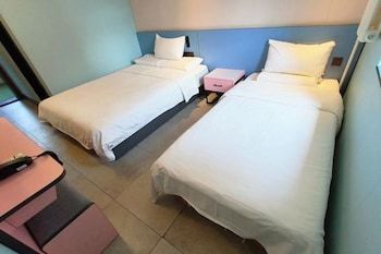 Hi Inn (Beijing Tiantan East Gate) 2