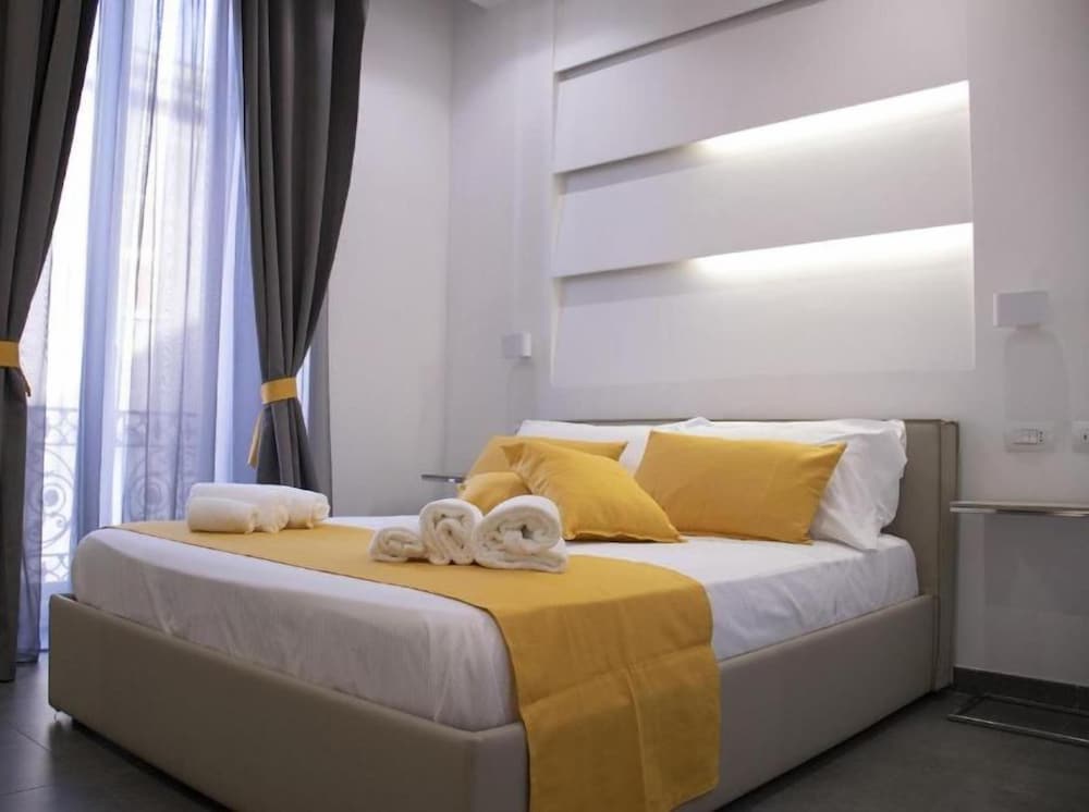 Megaris Luxury Suite Rooms 2