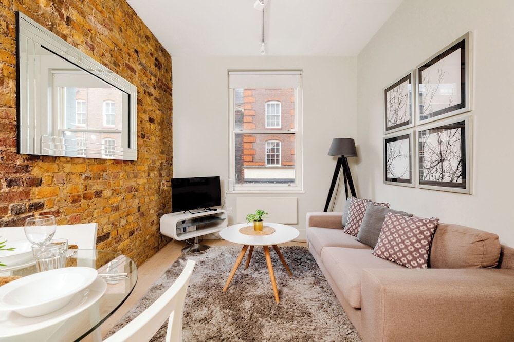 Holborn by Excel Apartments 1
