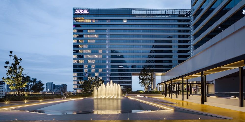 YOTEL Bangkok Sukhumvit, Select by Hilton 1