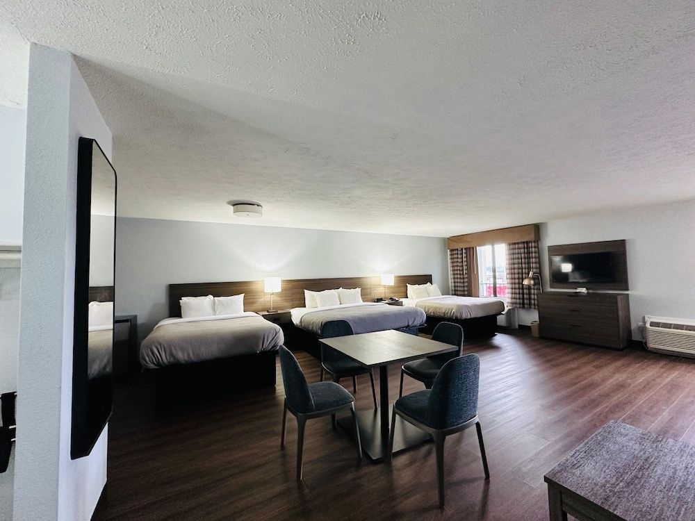 Quality Inn - On The Lake Clarksville-Boydton 1