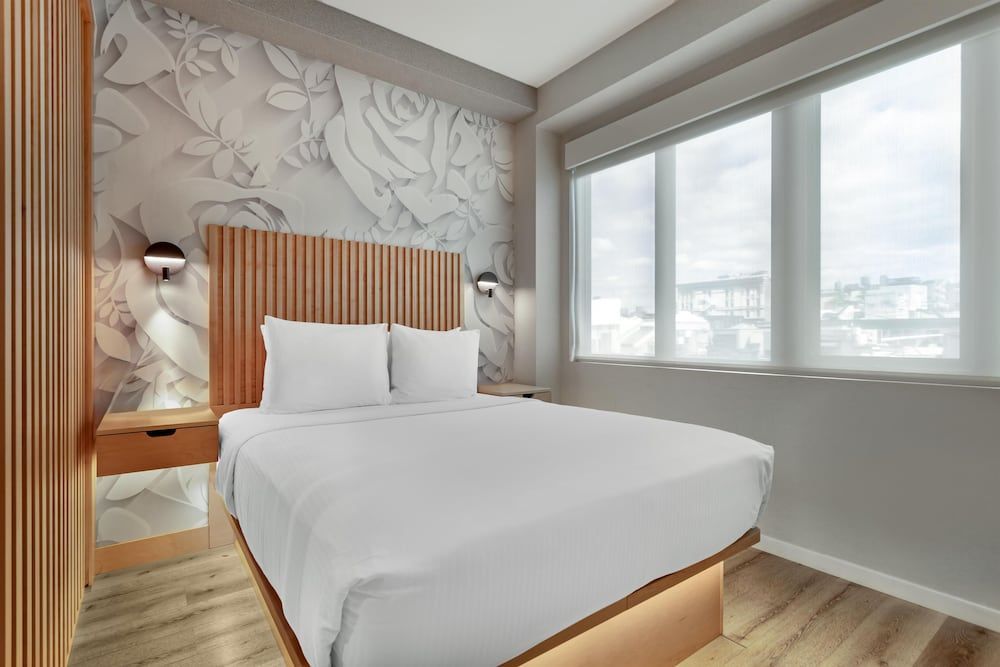 Best Western Plus Soho Hotel 1