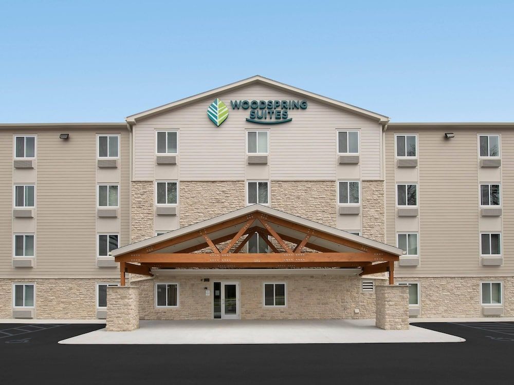 WoodSpring Suites Glendale Sports & Entertainment District 1
