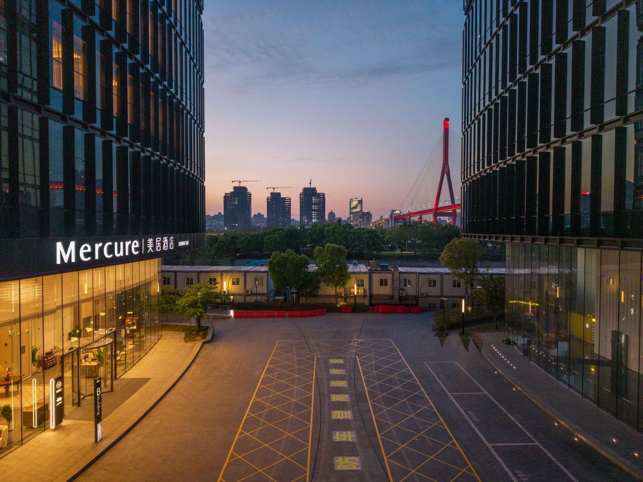 Mercure Shanghai Lujiazui Binjiang Center 1