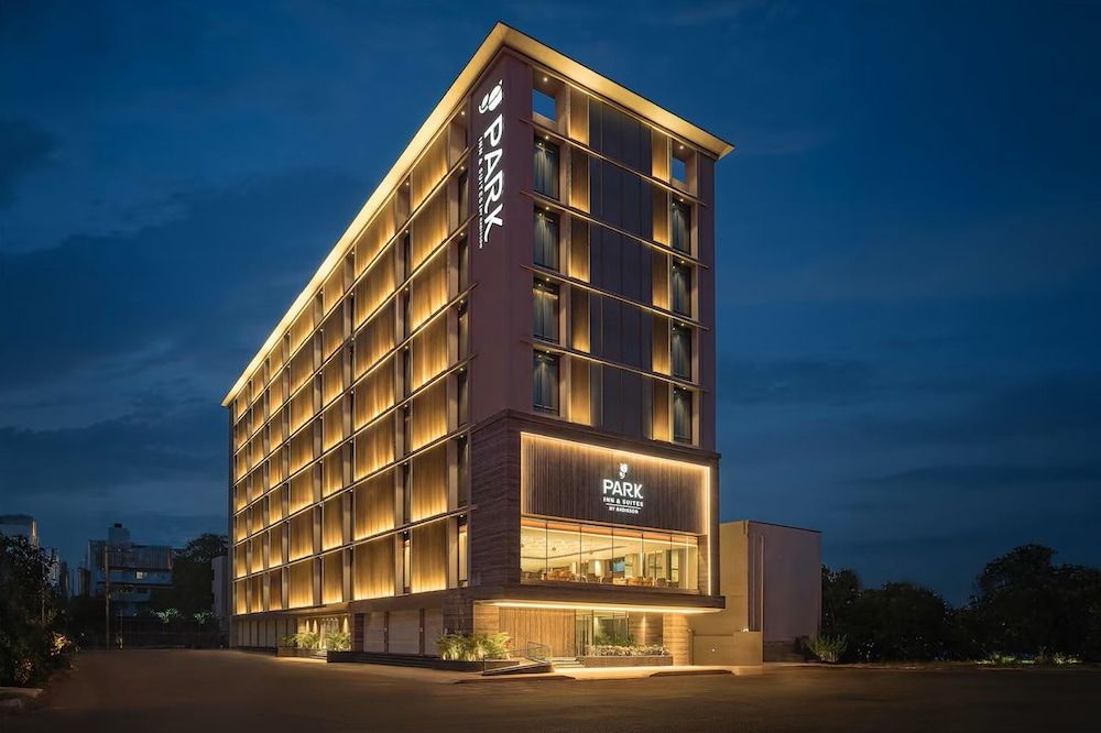 Park Inn & Suites By Radisson Rajkot 1