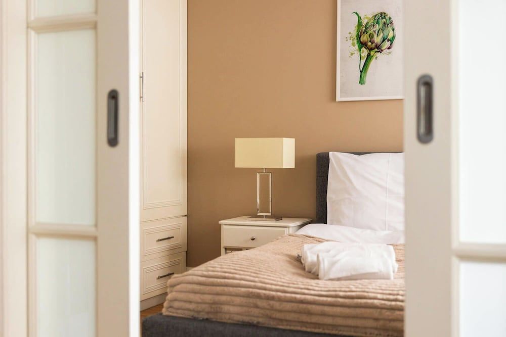 Aapartments - Ideal City Center Location 2