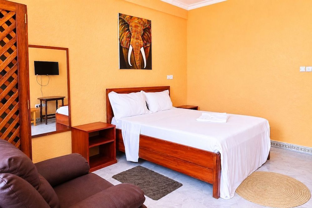Lyon - Zanzibar - BEST POINT HOTEL BWEJUU - Zanzibar
