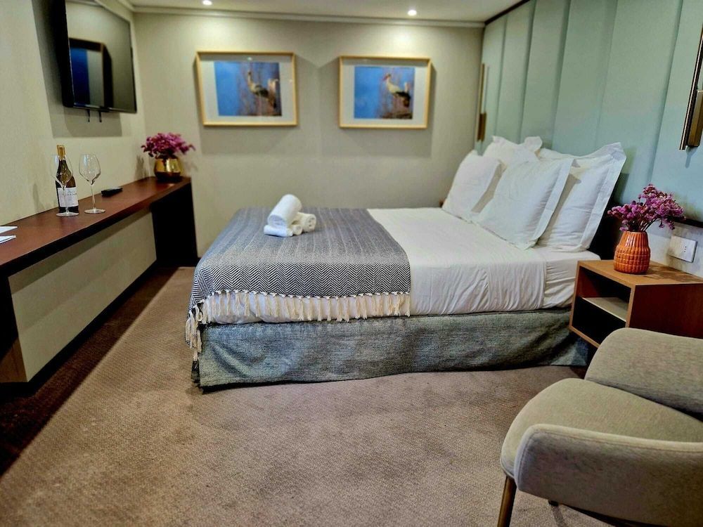 Costa do Sal Hotel Boat Lounge 1