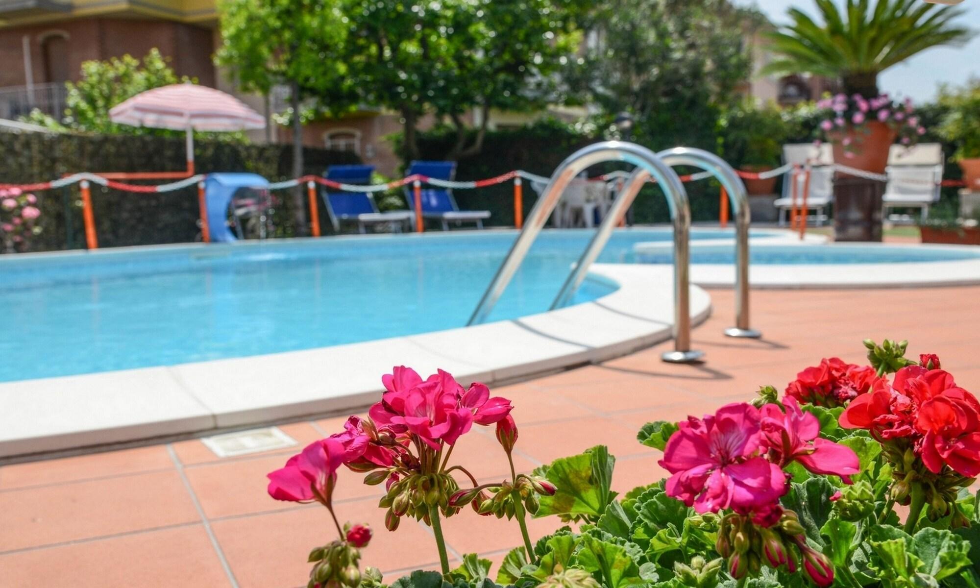 Hotel Benaco 1