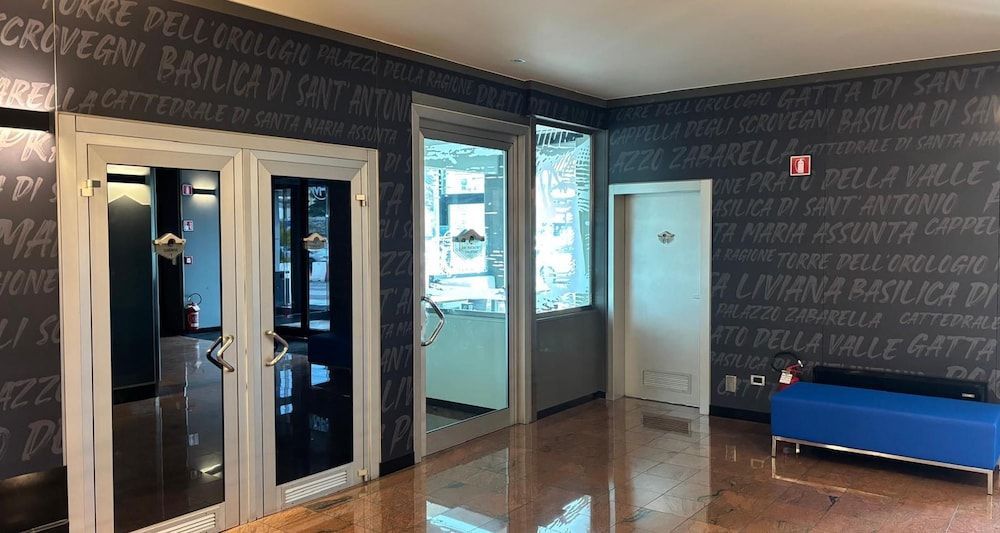Sure Hotel by Best Western Milano 2