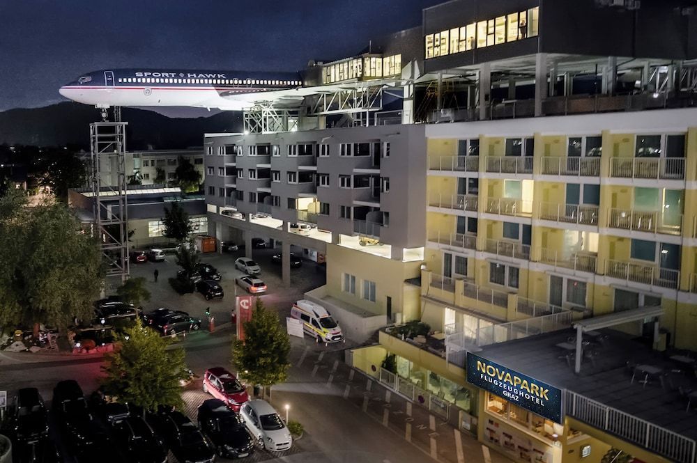 NOVAPARK Flugzeughotel Graz 1
