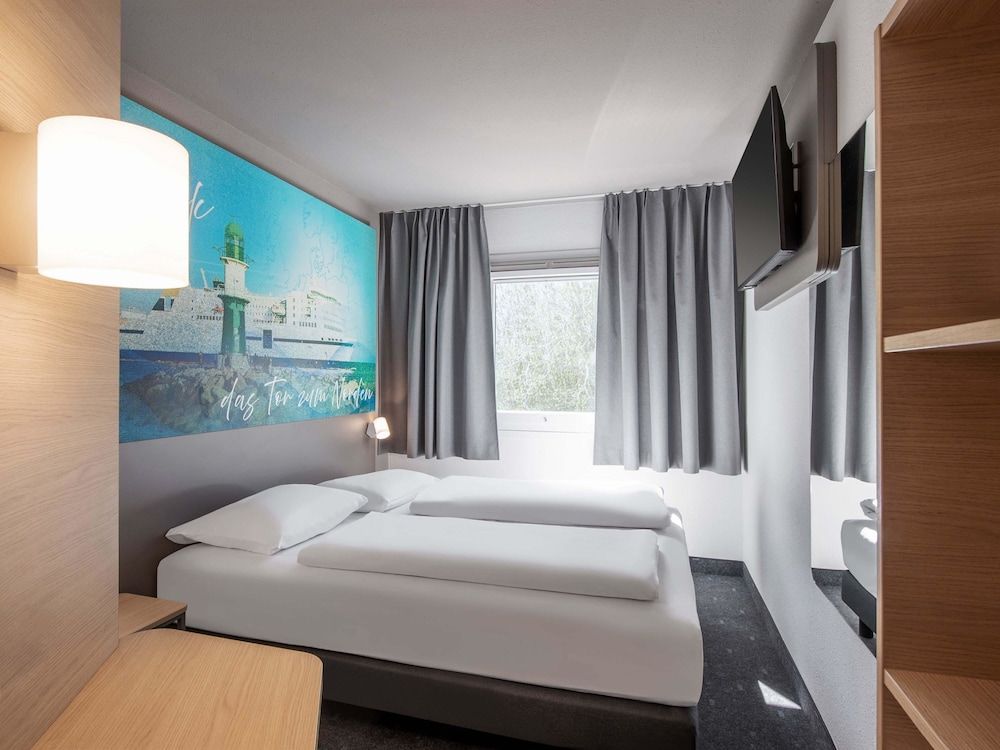 B&B HOTEL Rostock-Broderstorf 1