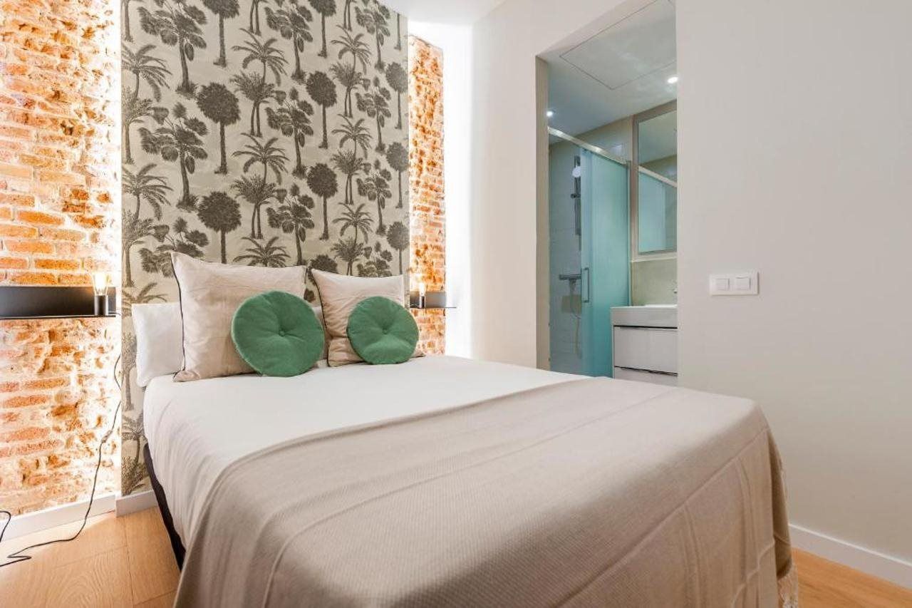 Collection Latina - Apartamentos Únicos en el Barrio Más Auténtico 2