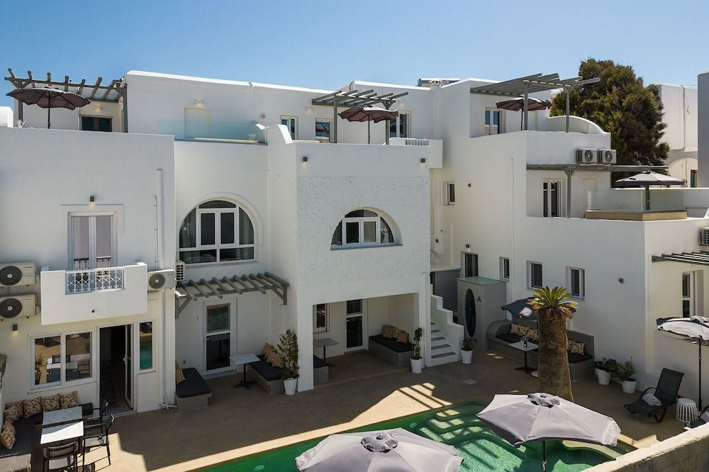Vammos Luxury Residences 2