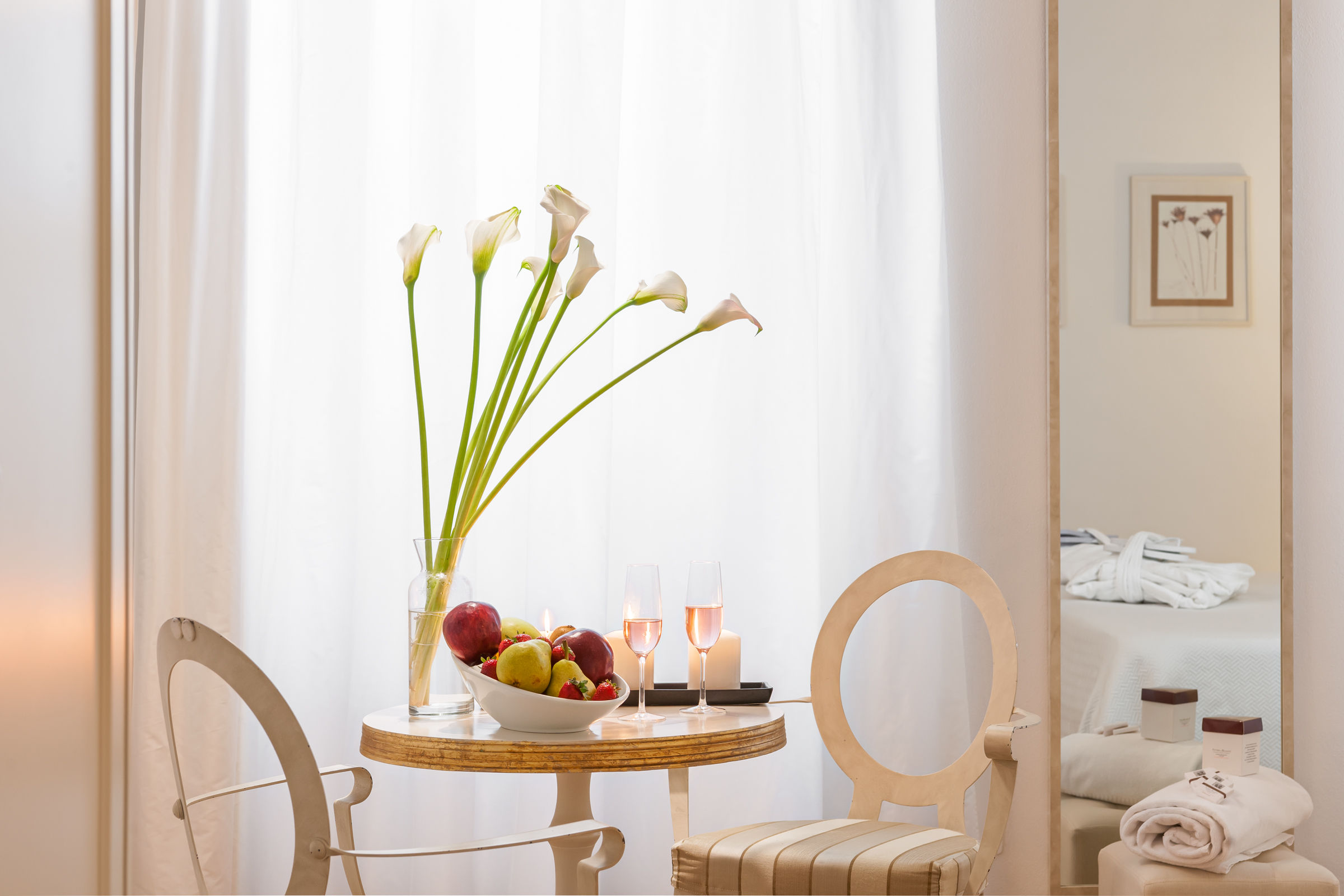 Boutique Room 1