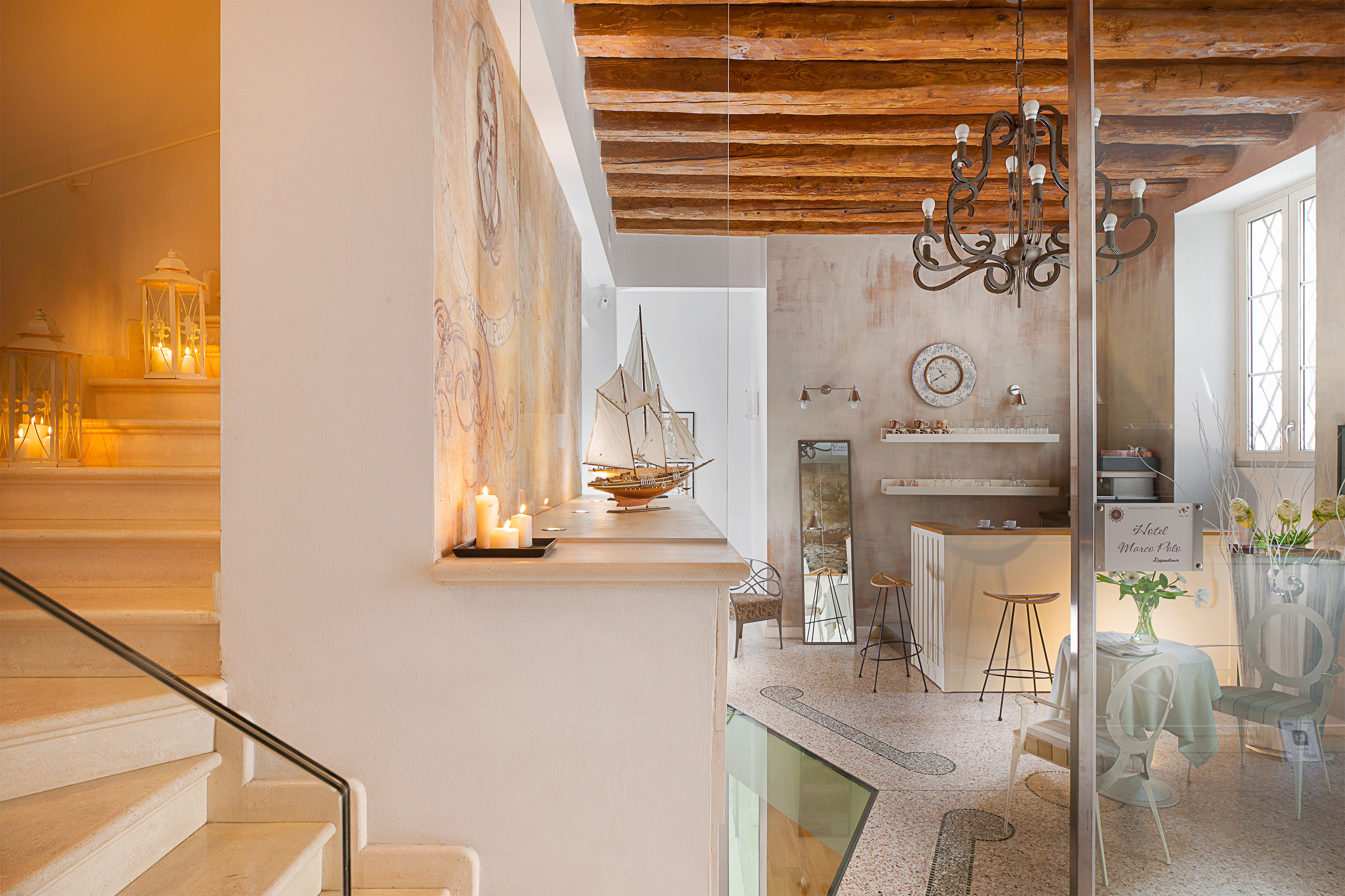 Boutique Room 2