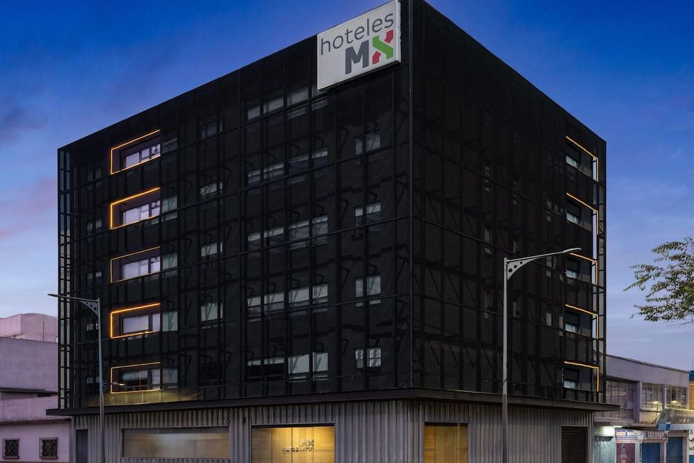 Hotel MX aeropuerto CDMX, Trademark Collection by Wyndham 1