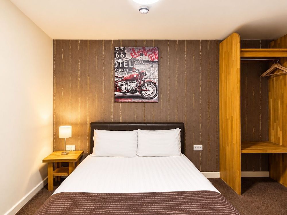 Central Hotel Gloucester 2