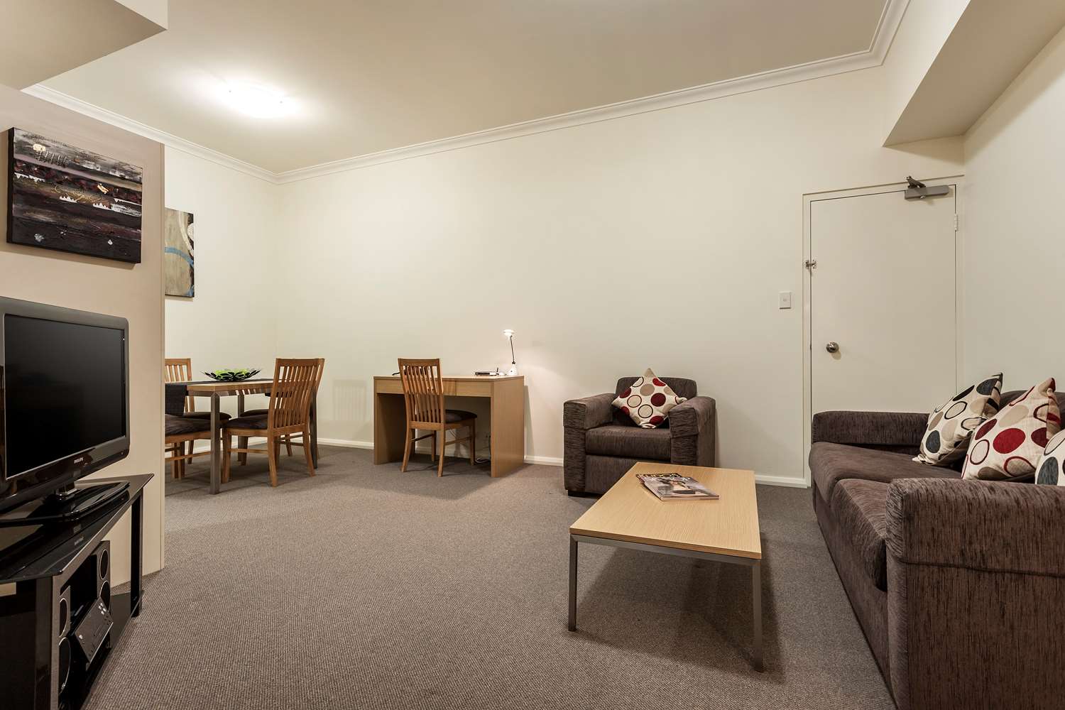 BEST WESTERN NORTHBRIDGE APARTMENTS 2