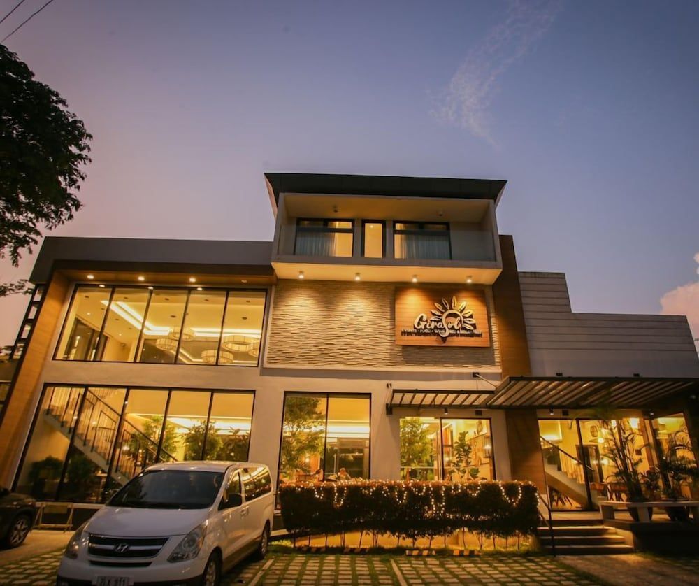Girasol Tagaytay 1