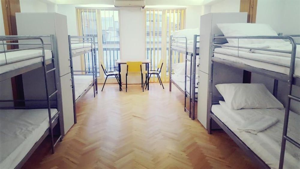 Sleep Inn Hostel 1