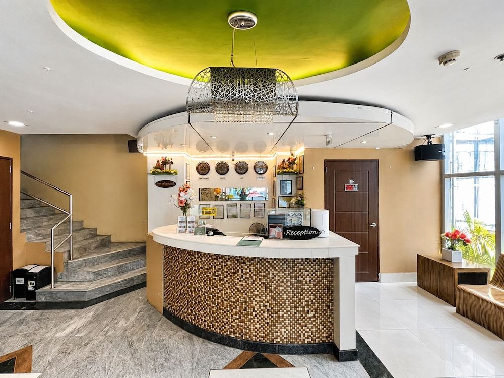 Capitol Central Hotel and Suites 2