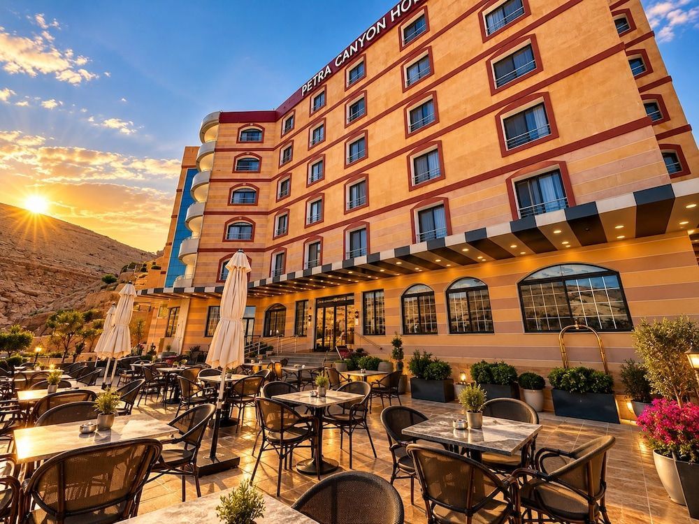 Petra Canyon Hotel 1