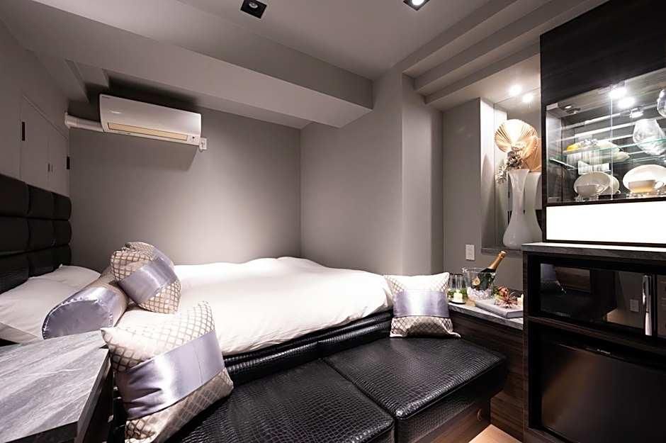 HOTEL VARKIN Ikebukuro Nishiguchi 1
