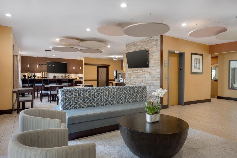 Best Western Plus Whitewater Inn 2