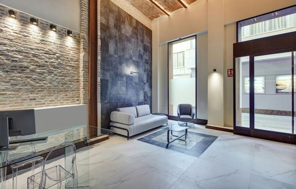 Sercotel Granada Suites 2
