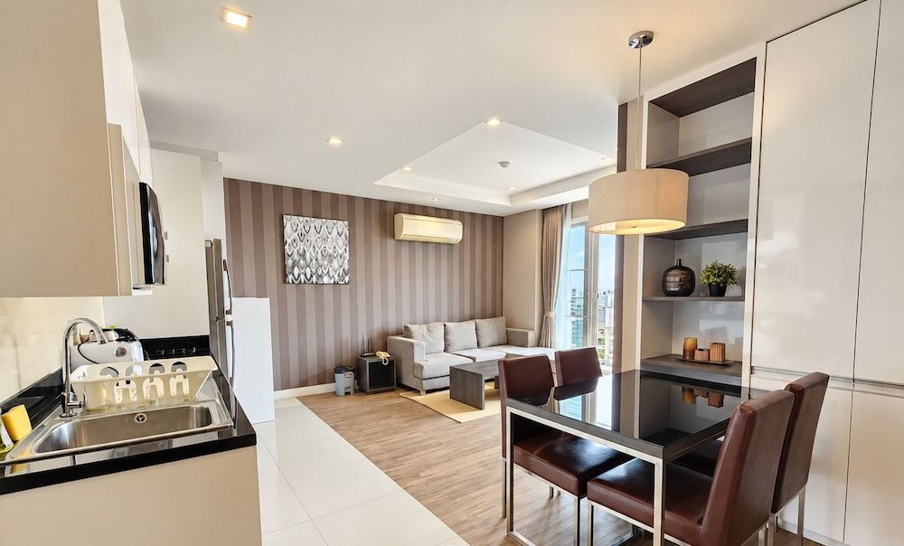 J Residence Thonglor 8 1