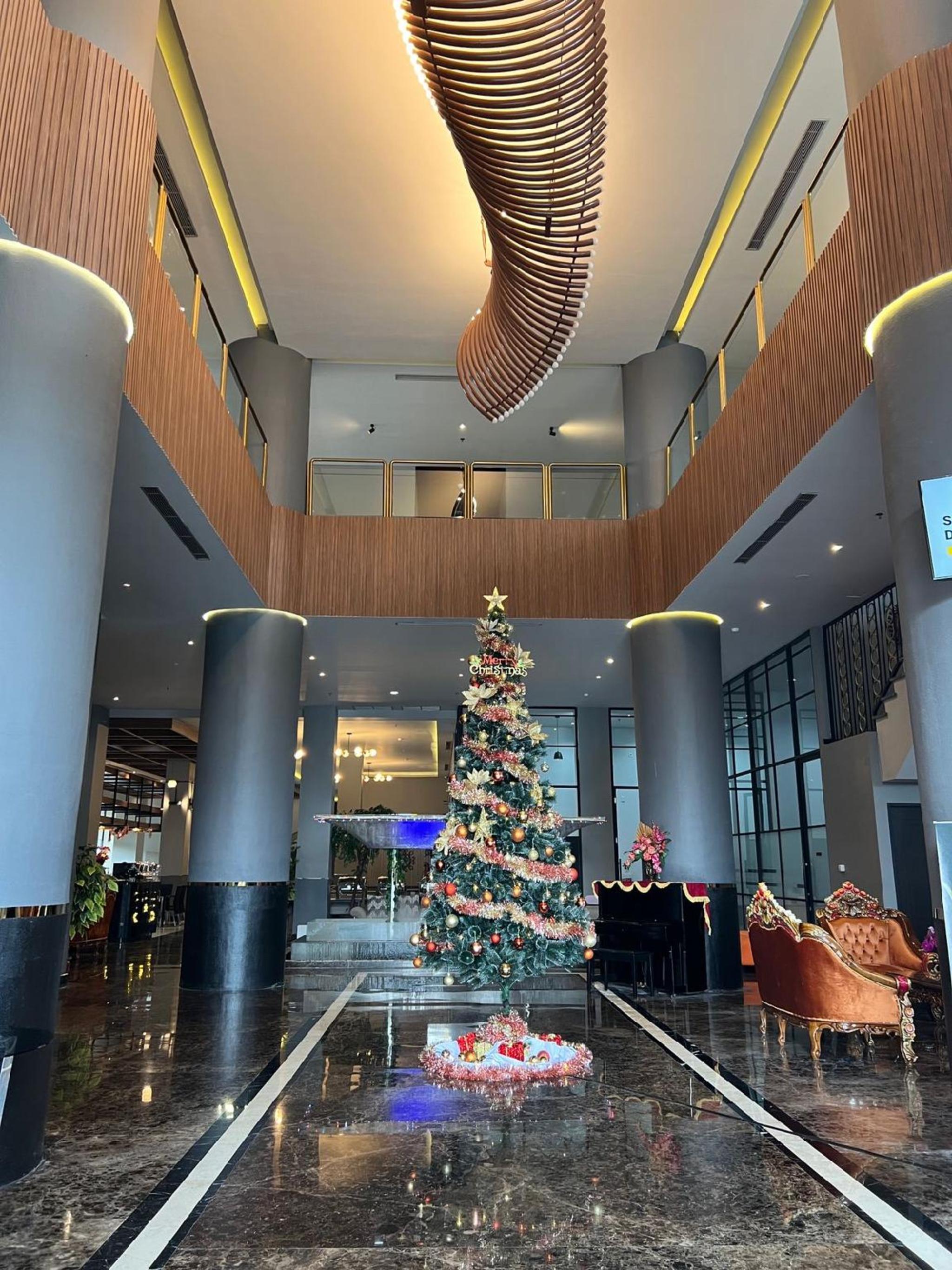 Grand Miami Hotel 2