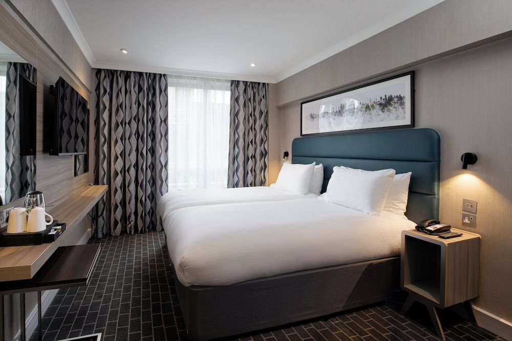 City Sleeper at Royal National Hotel 1