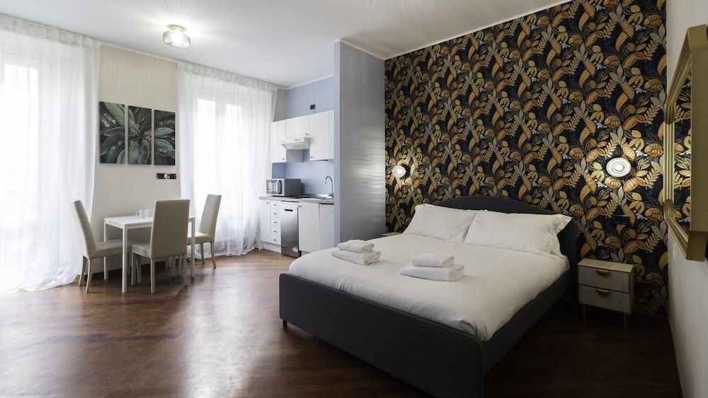 classbnb - 2 Apartments on Corso Venezia, M1 Red Line, a Few Minutes from the Fashion Quadrilateral 1
