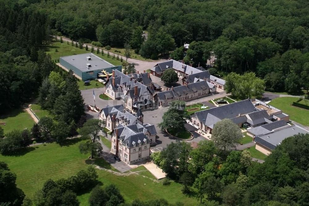 VVF Parc Sologne Berry - Domaine de la Grande Garenne 1