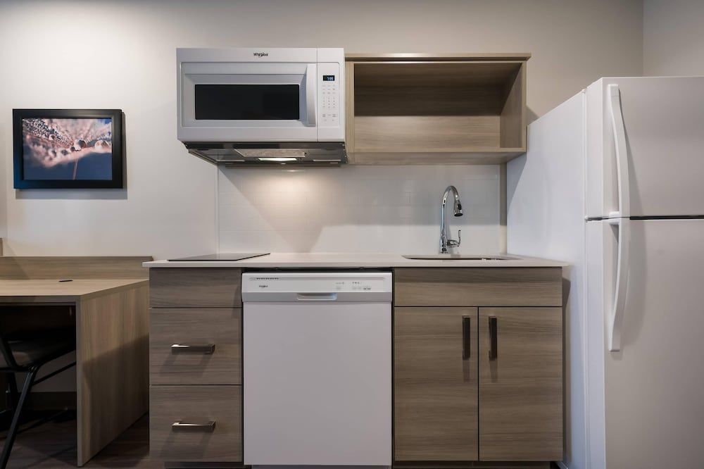 WoodSpring Suites Wixom - Novi 1