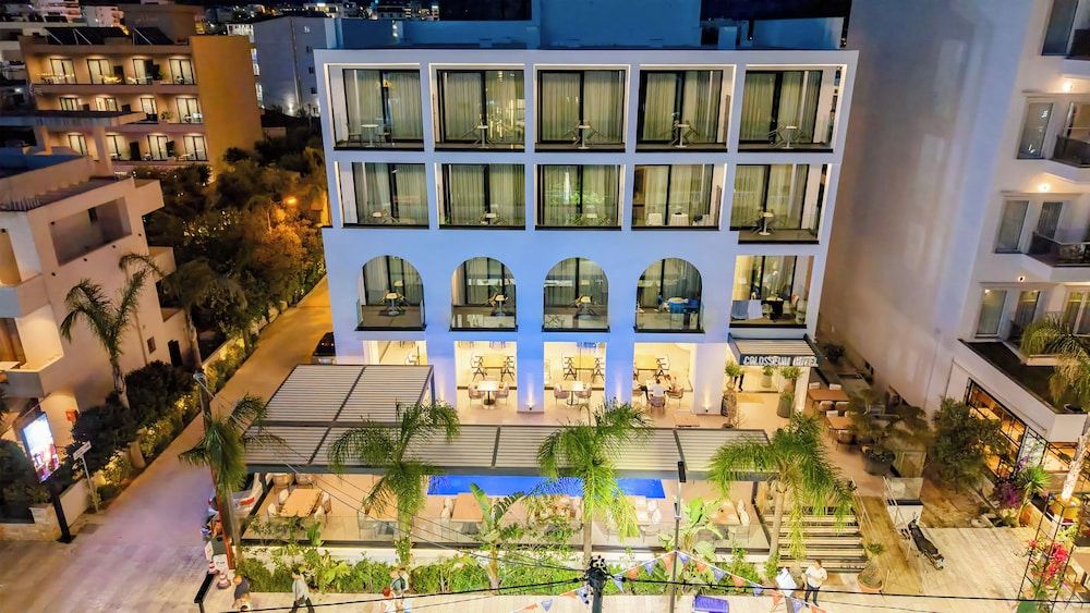 Colosseum Hotel 1