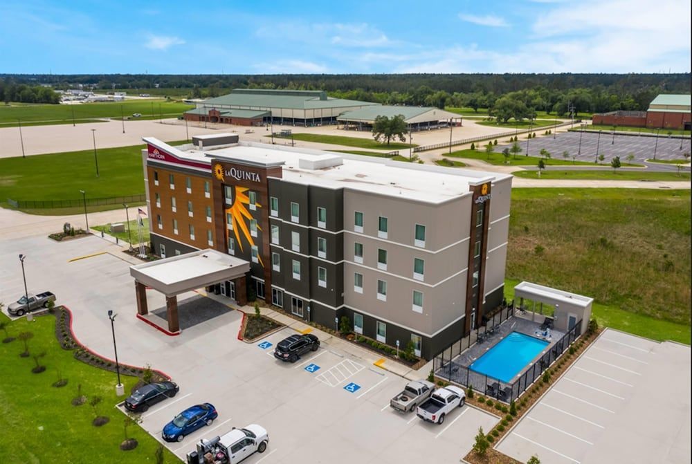 Hawthorn Extended Stay by Wyndham Sulphur Lake Charles 1