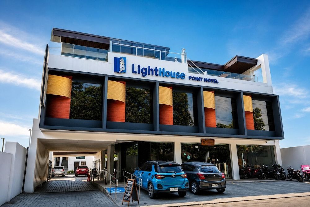 Lighthouse Point Hotel 1