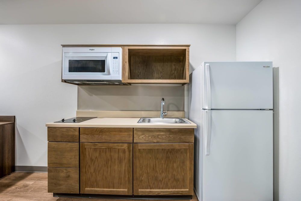WoodSpring Suites Libertyville - Chicago 1