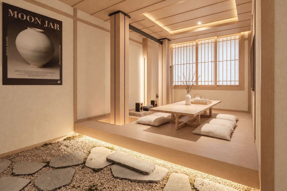 UH Suite Central Seoul 1