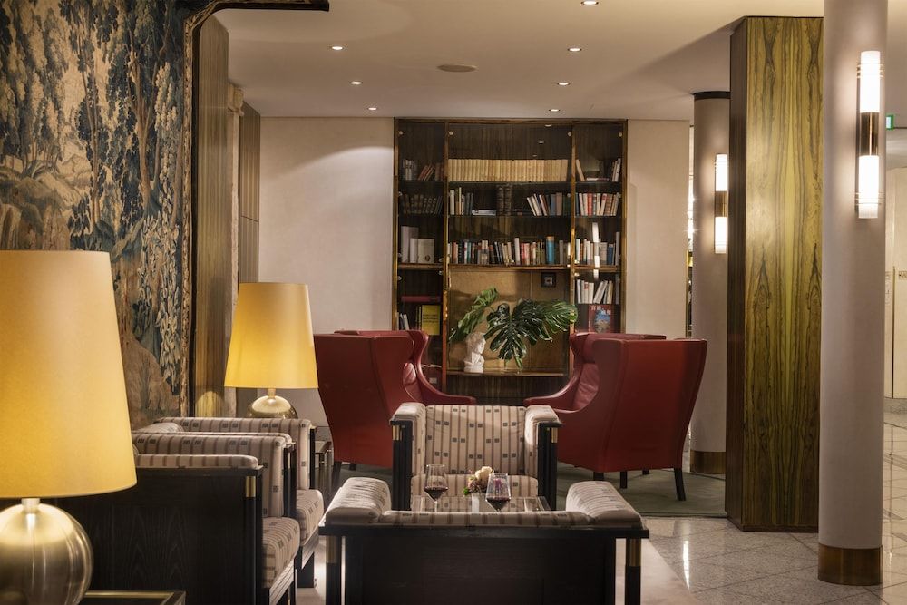 Best Western Premier Grand Hotel Russischer Hof 2
