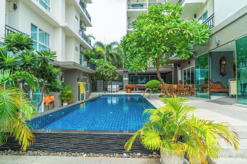 LHC HOTEL AND RESORT 1
