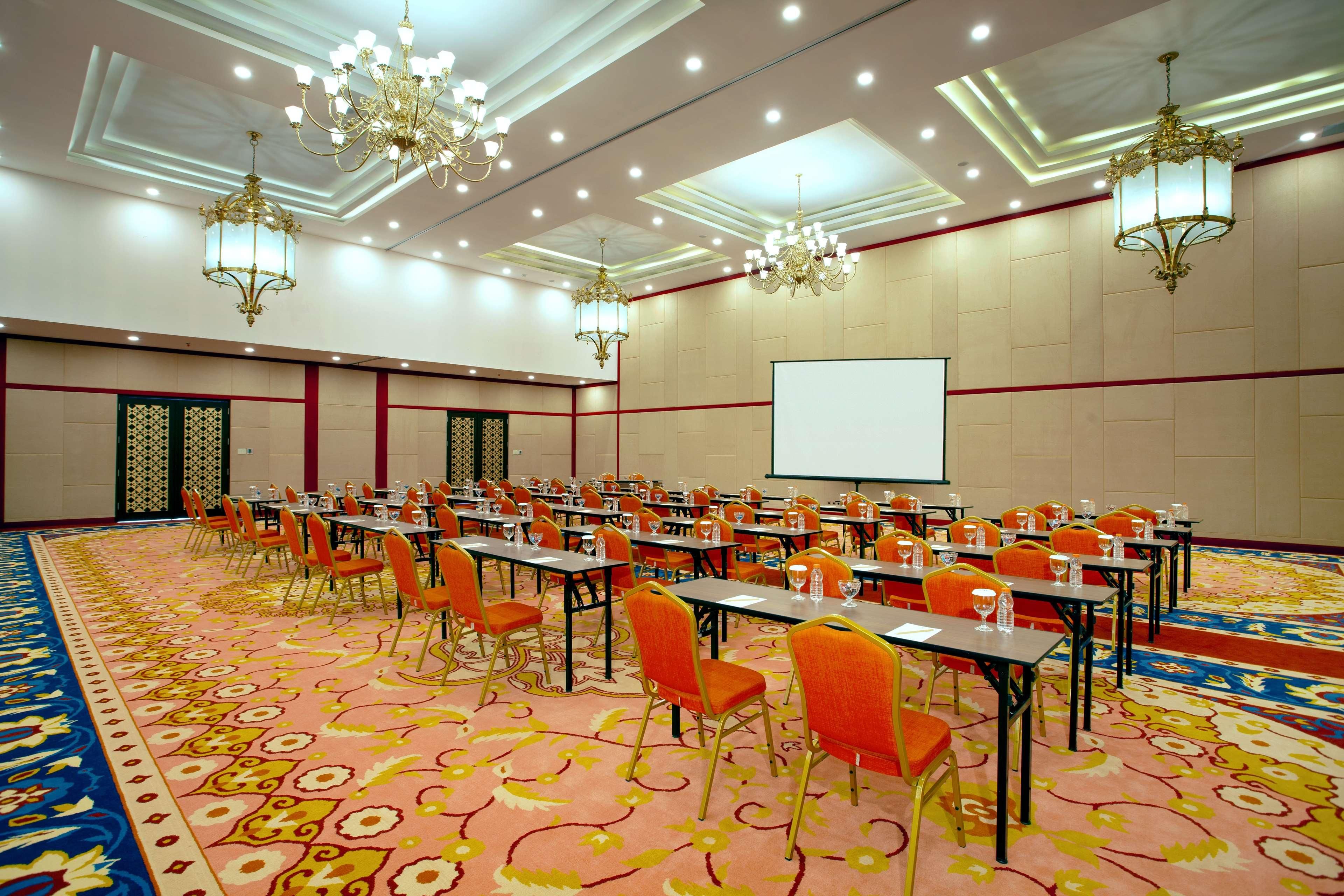 Alhambra Hotel & Convention Tasikmalaya 1