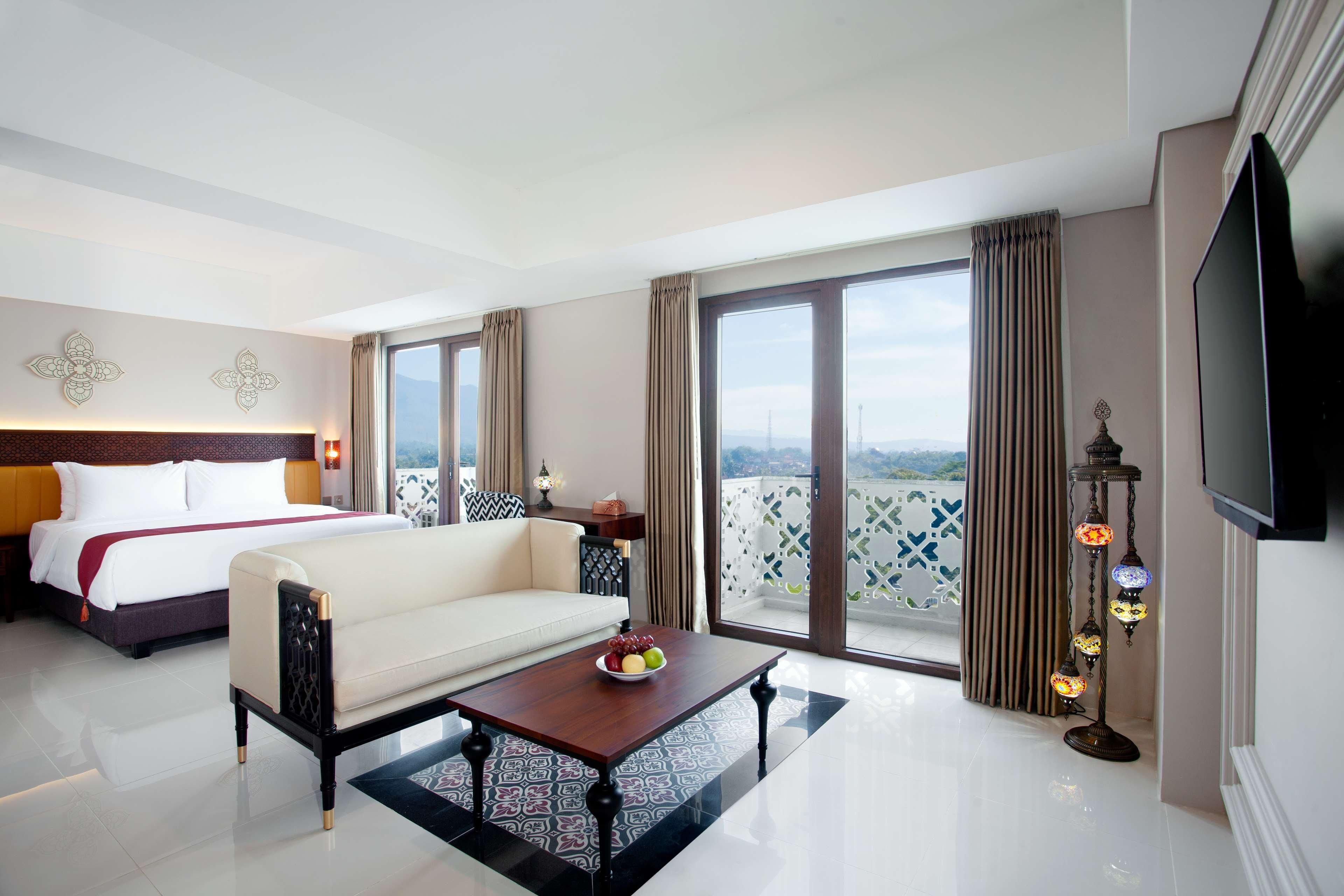 Alhambra Hotel & Convention Tasikmalaya 2