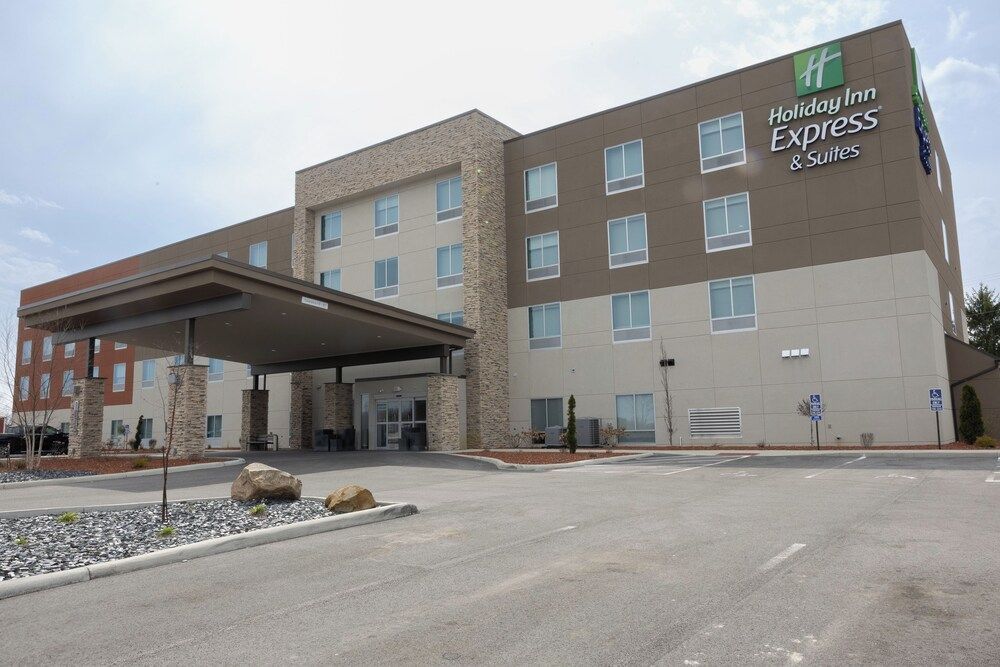 Holiday Inn Express & Suites MANSFIELD - ONTARIO by IHG 1