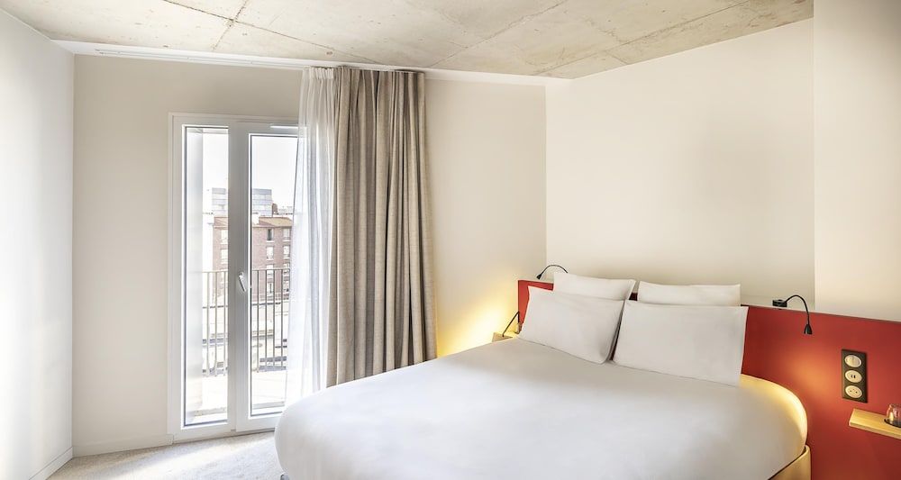 Best Western 11BAUER Paris Saint-Ouen 1