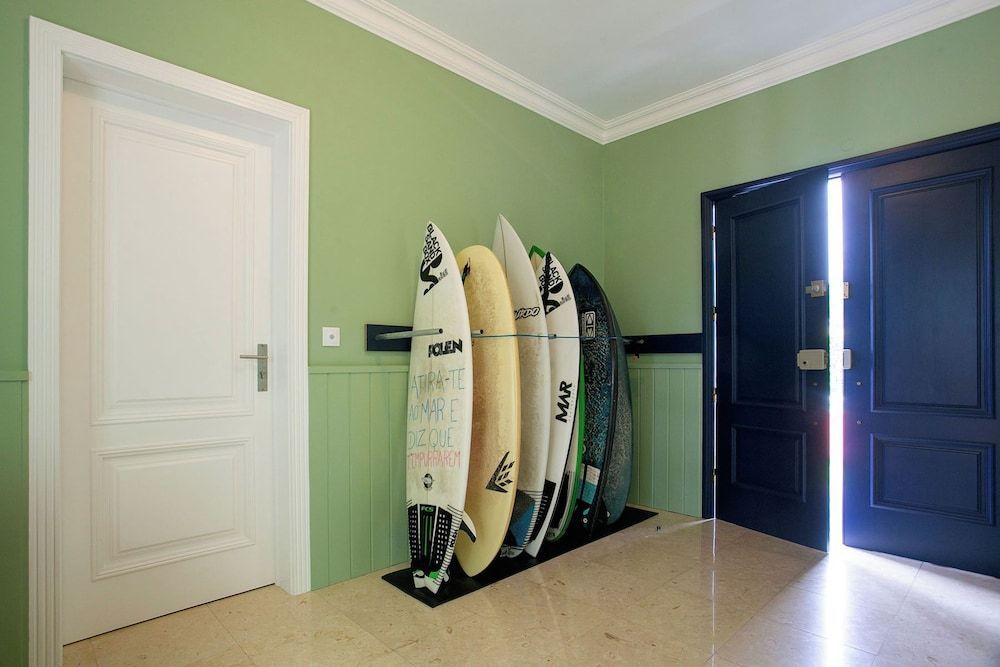 SALT LIPS - Azores Surf Experience 2
