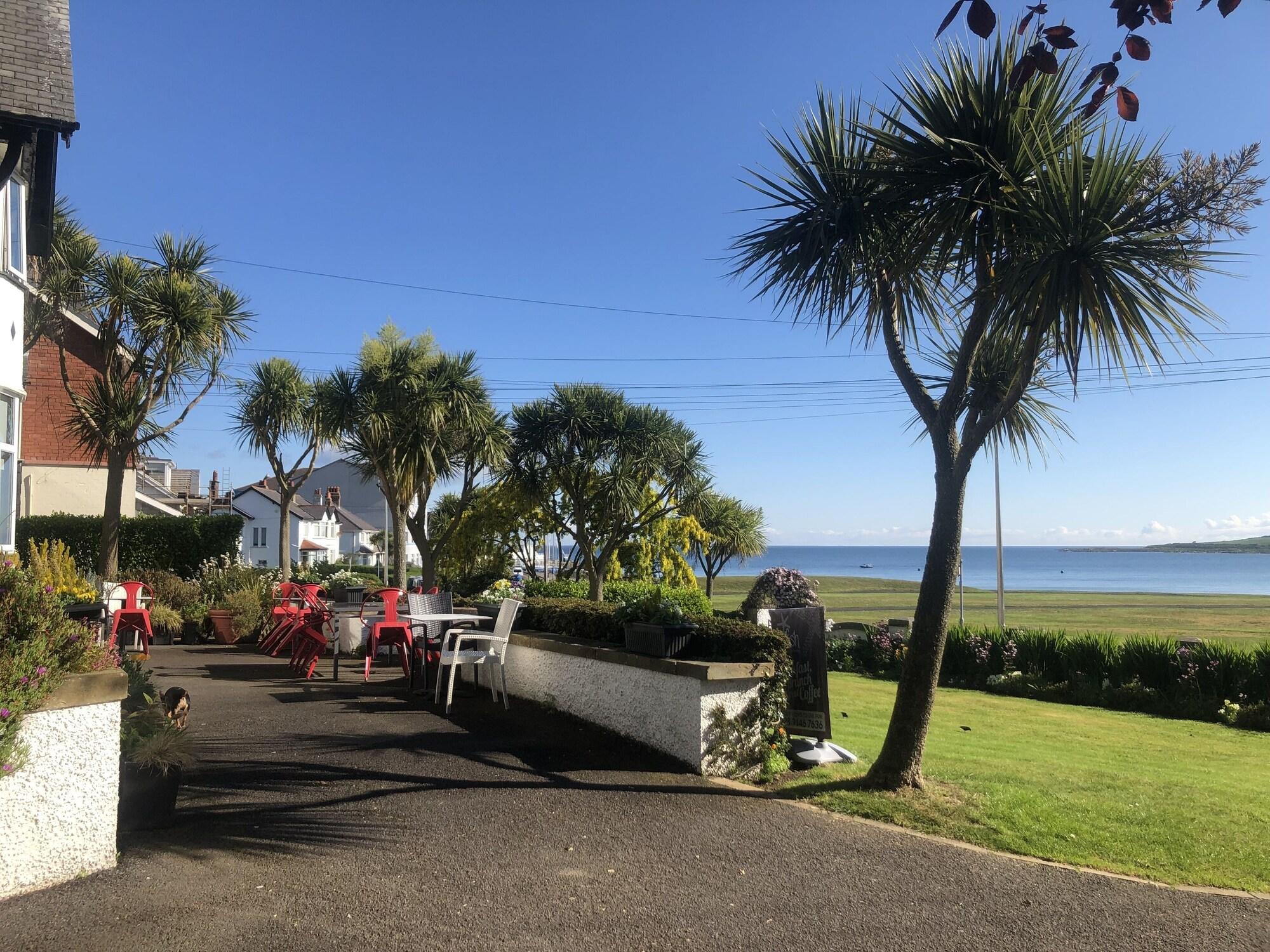Cairn Bay Lodge 1